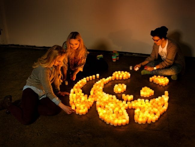 Ylva ja UniCafe mukana Earth Hour -tapahtumassa